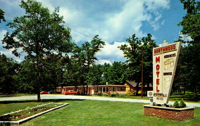 Northwood Motel - OLD POSTCARD VIEW